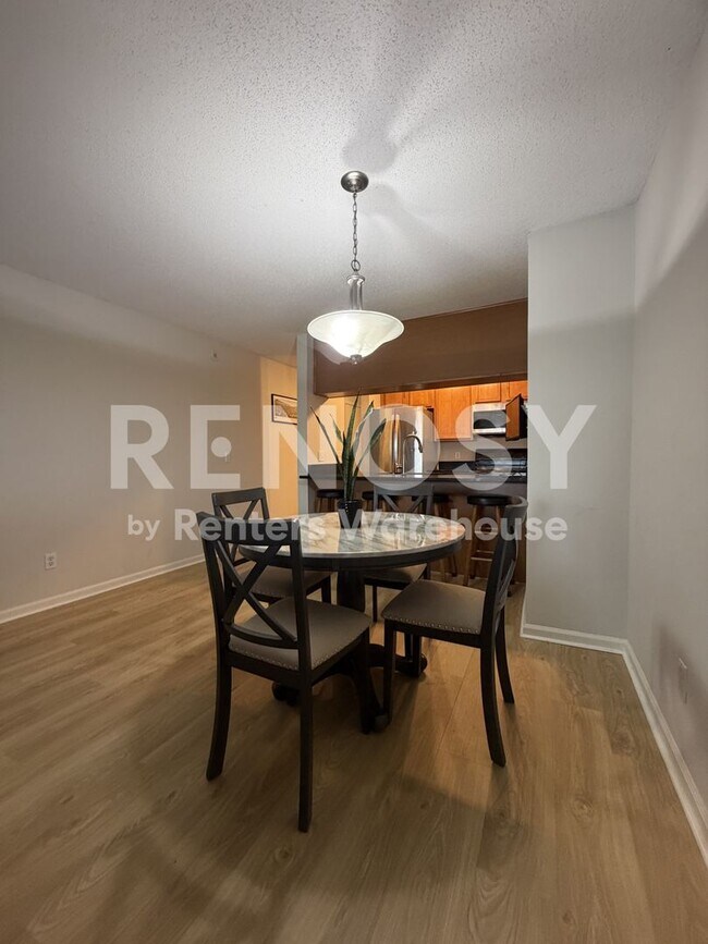 Photo - Available July 1st 2 Bedroom 1 Bath Condo in Minneapolis