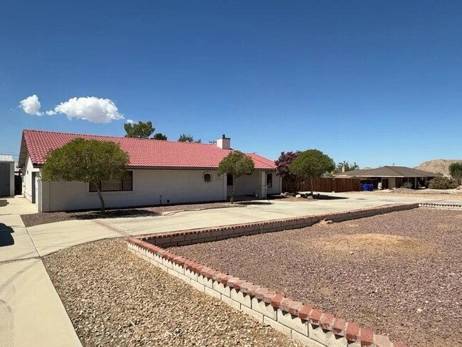 Photo - 15370 Tacony Rd