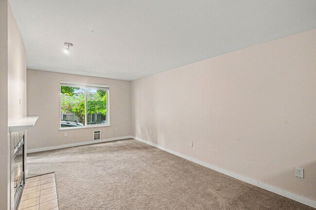 Photo - Charming Ground-Floor Condo in the Heart of Greenwood! $1,900 only!! August move in!