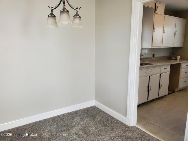 Photo - 305 S Hubbards Ln