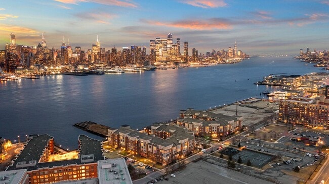 Building Photo - 26 Ave at Port Imperial Unit 135