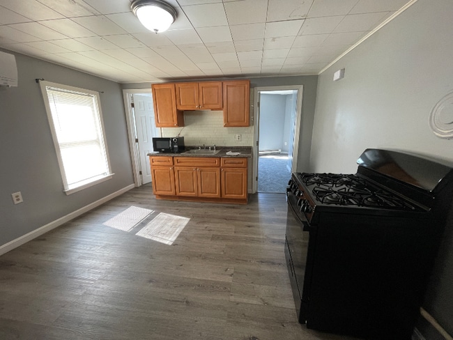 Building Photo - 93 Whipple St Unit 1 Rental