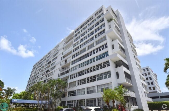 Building Photo - 1160 N Federal Hwy Unit 623 Rental