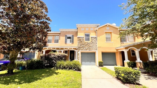 Building Photo - Charming 3-Bedroom Townhome in Oviedo – La...