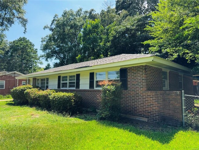 Photo - 664 Joryne Dr