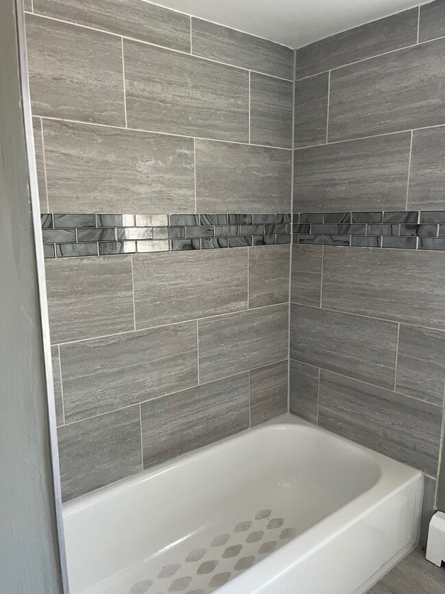 Photo - 17313 Lathrop Ave Unidad 3