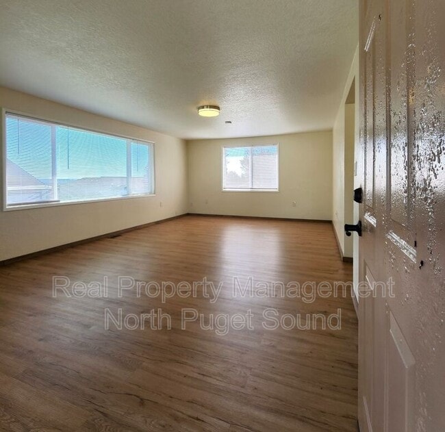 Photo - 10914 Willow Rd