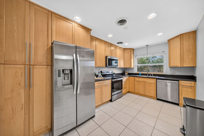 Photo - 1448 Cumbie St
