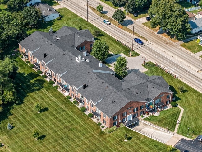 Old Orchard Luxury Apartment Homes