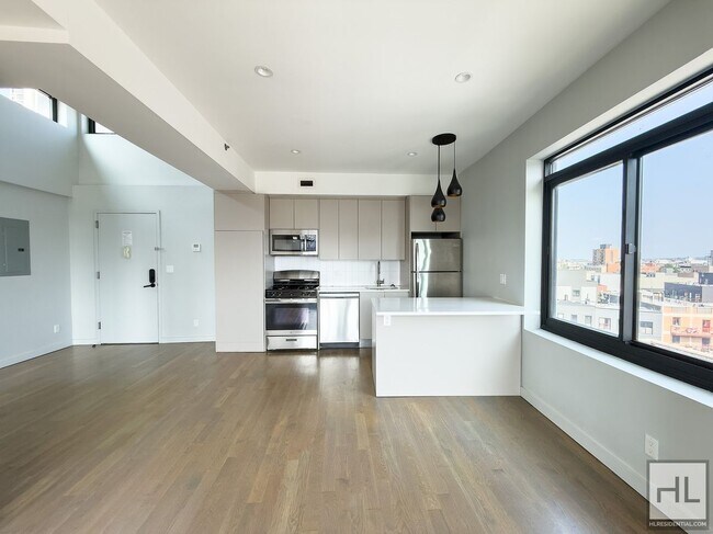 Building Photo - Bushwick Avenue / Spacious 2-Bed 1-Bath / ... Rental