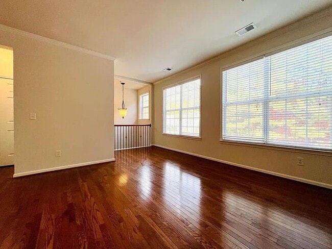 Photo - 4668 Creekside Villas Way