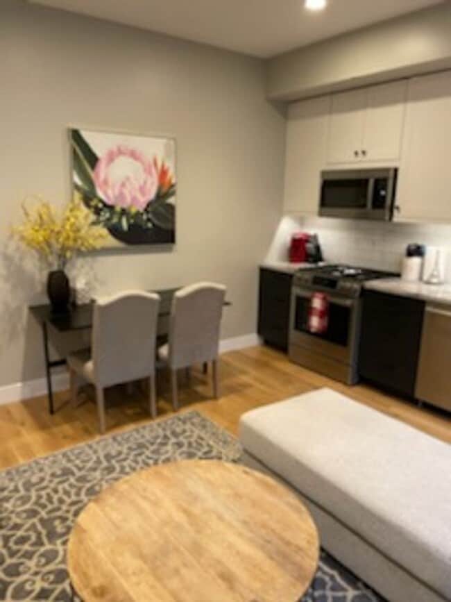 Photo - Upscale Fully and Comfortably Furnished , ... Unidad 408