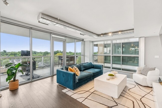 Photo - 3409 Wilson Blvd