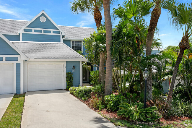 Building Photo - 126 Ocean Dunes Cir Rental