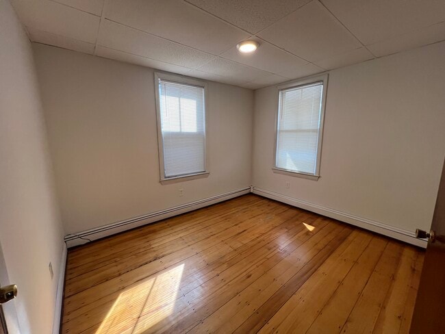 Photo - 18 Washburn St Unit 3