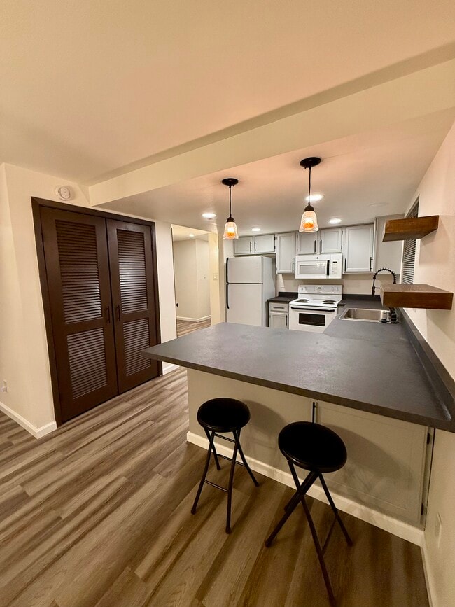 Photo - 1675 Kings Row