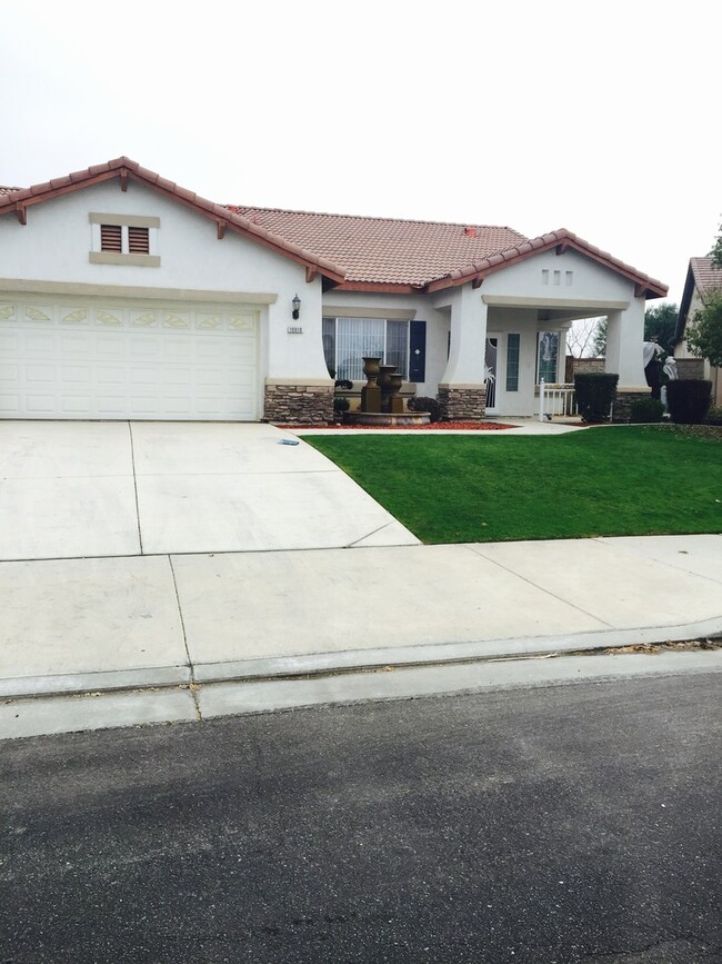 Spacious 3bd+2 ba Family home For Rent NW - Spacious 3bd+2 ba Family home For Rent NW