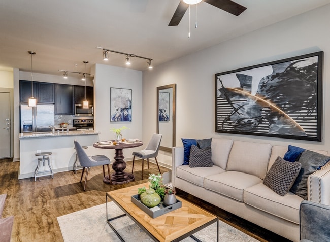 Photo - 926 E 15th St Unit 2504