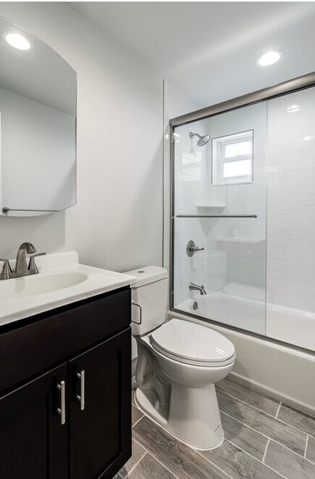 Photo - Village Arms Apartments