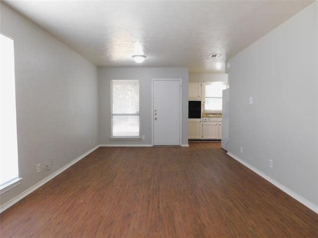 Photo - 3305 Gardenview Cir