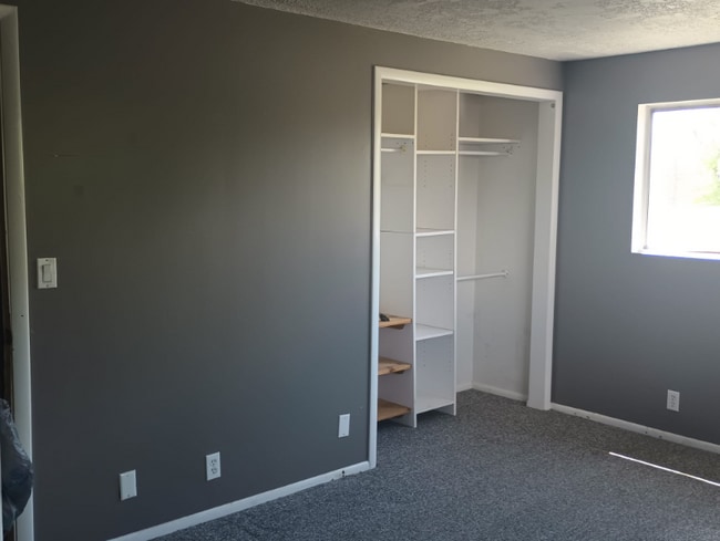 Photo - 89 W Gordon Ave