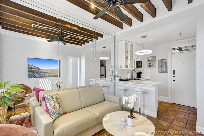 235 Sunrise Ave Unidad 2019