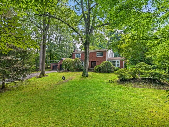 Building Photo - 62 Sprain Valley Rd Rental