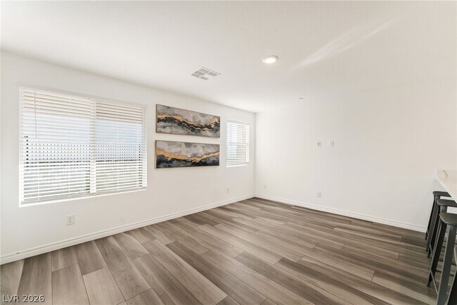 Photo - 6144 Rathbone St