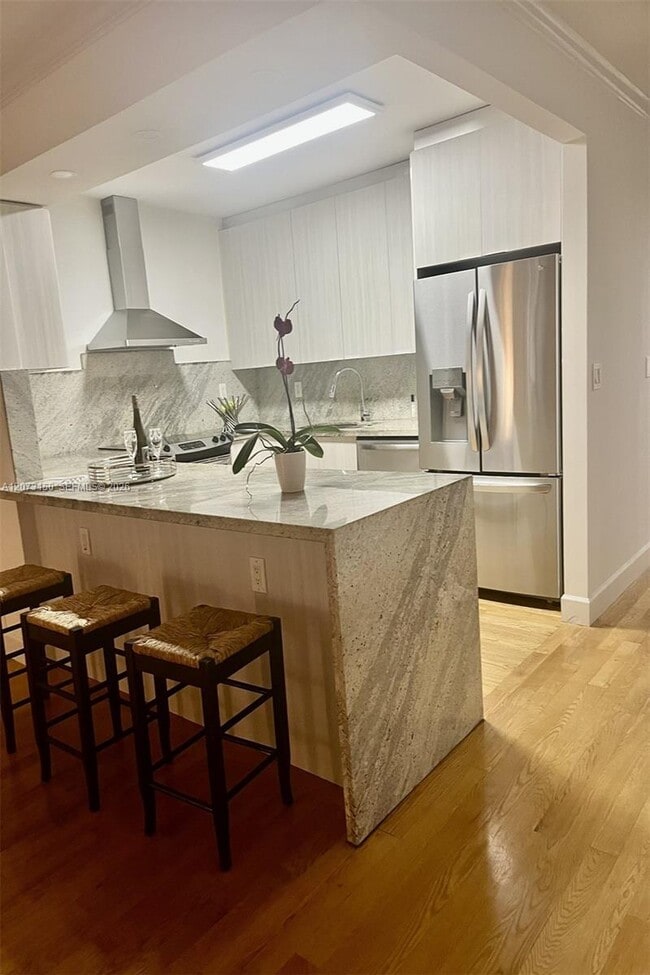 Building Photo - 141 Crandon Blvd Unit 243