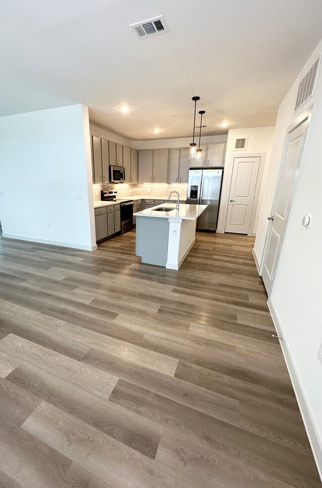 Photo - 2b/2b - Brand New Rental! W/D In-Unit - De...