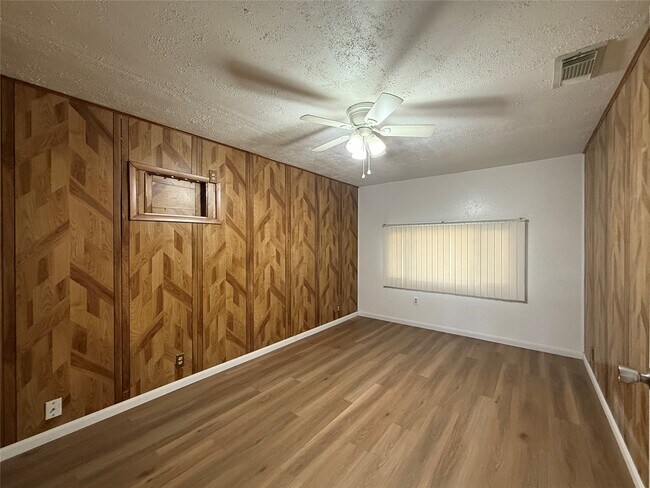 Photo - 1401 Pugh Dr