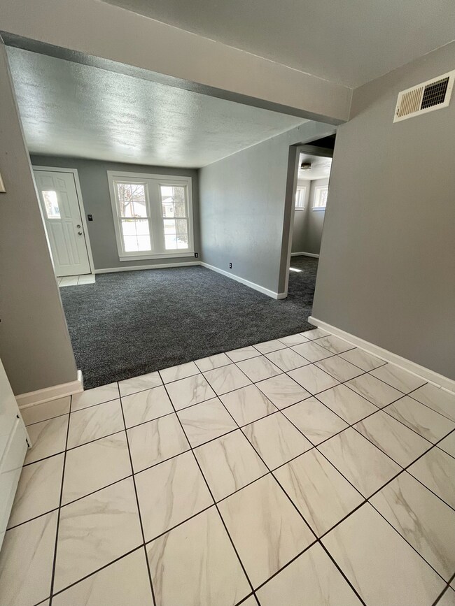 1132 Margie St Apartments Unit 1 Rothschild, WI