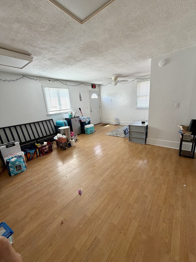 Photo - 224 W Otterman St