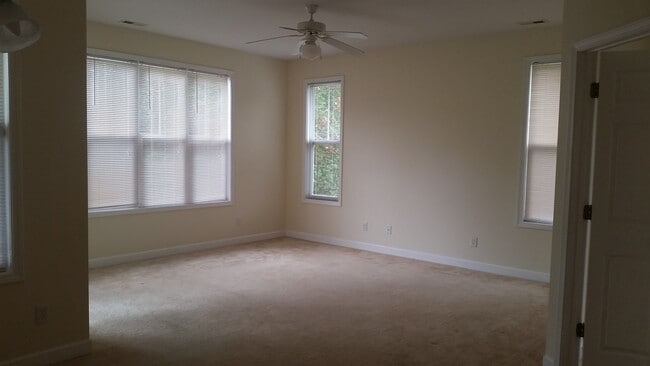 Photo - 108 Azalea Dr