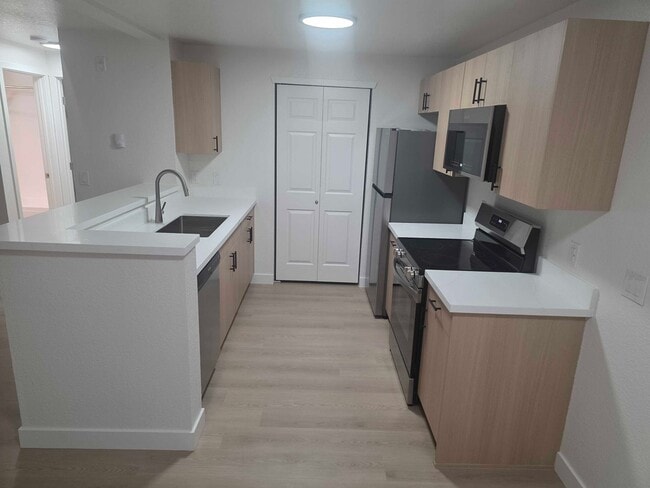 Wellington Place Apartments