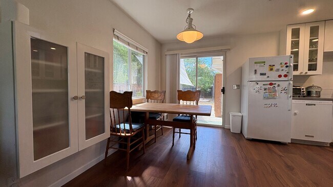 2302 Muir Woods Pl