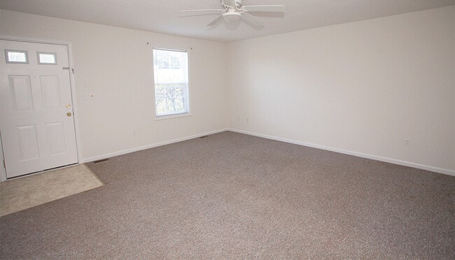 Photo - 1324 Devon Ln