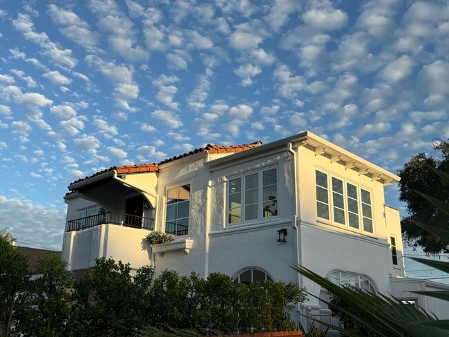 1314 E Harvard St Unidad Harvard St