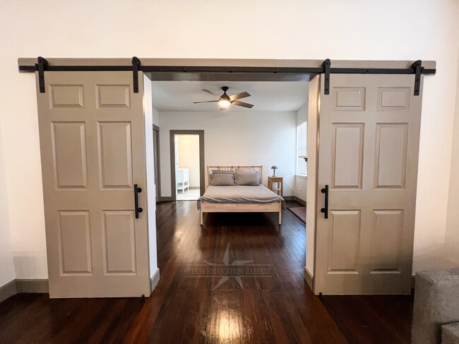 Photo - 1820 McCullough Ave Unit 202