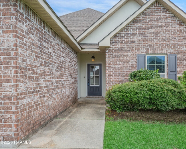 Photo - 132 Timber Edge Dr