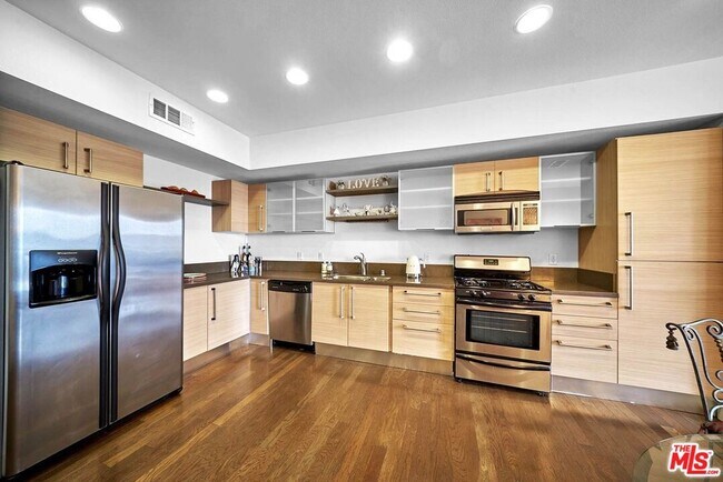 Photo - 1234 Wilshire Blvd Unit 318
