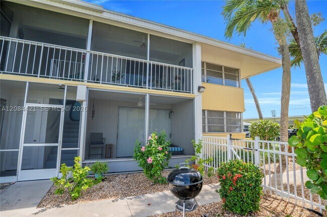 Photo - 4613 SE 5th Ave Unit 210