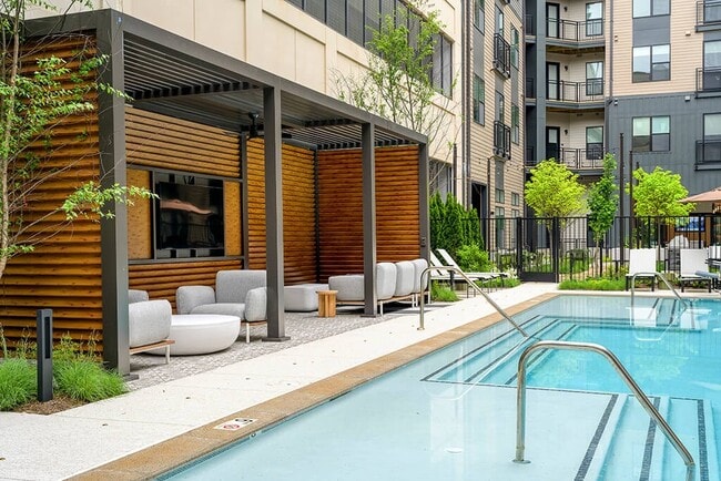 333 Ellington Apartments
