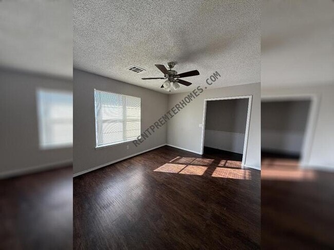 Photo - 429 NW 86th St