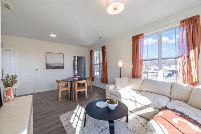 Building Photo - 1 Nolan Way Unit 2Bed Rental