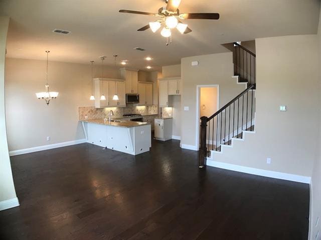 Photo - 6156 Rilla St