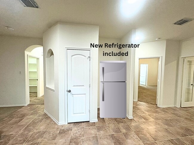 Photo - 8218 Nagy Hill St