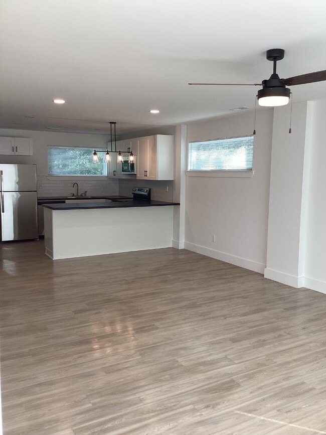 Photo - 110 Lacy Ln