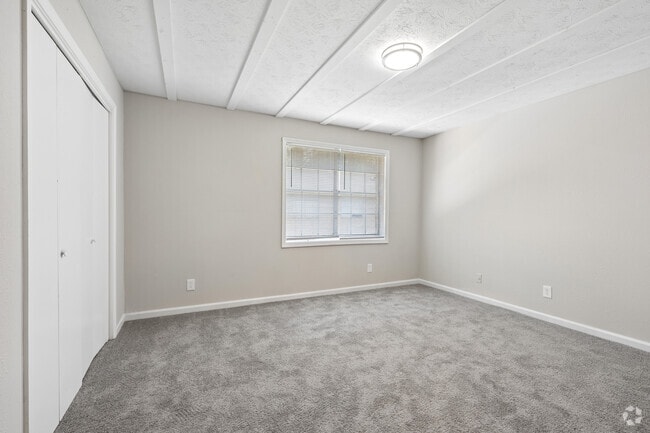 2BR, 1.5BA - 1,150SF - Primary Bedroom