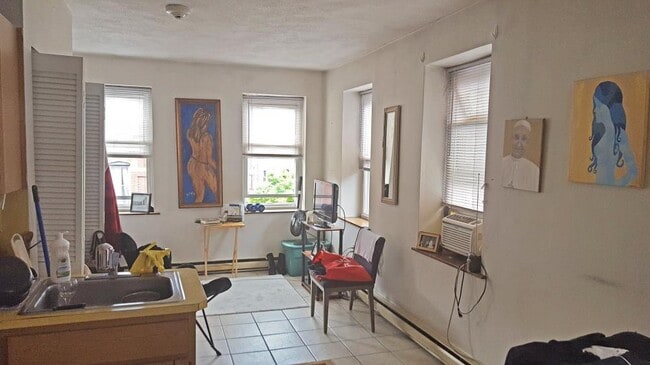 Building Photo - 0 bedroom in Boston MA 02113 Unit 1